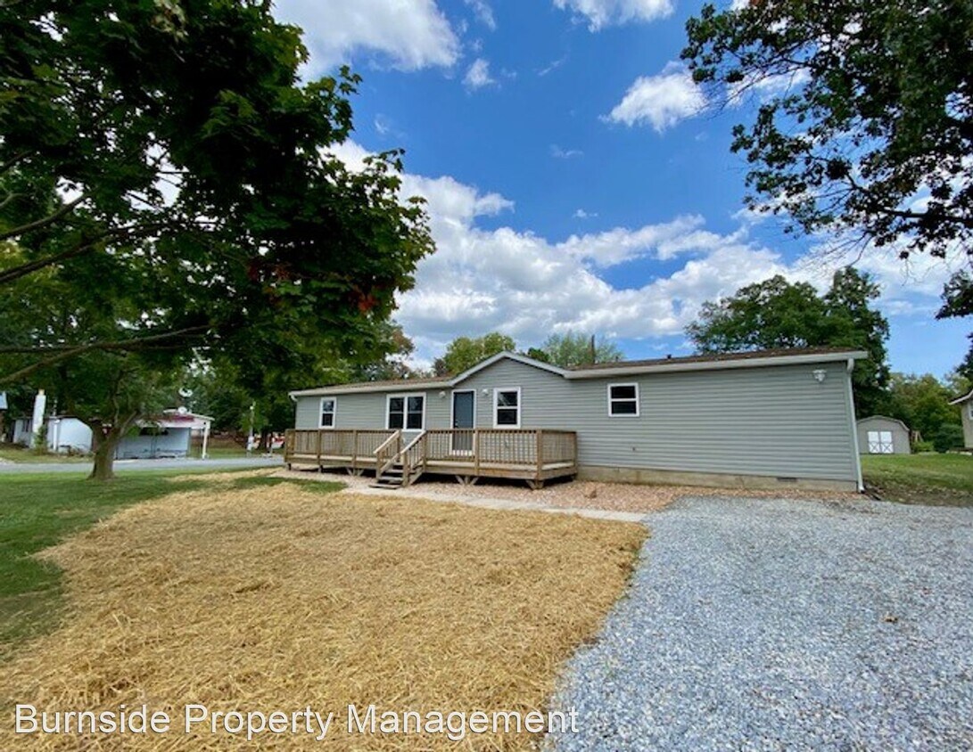 12266 Grant Shook Rd, Greencastle, PA 17225 House Rental in