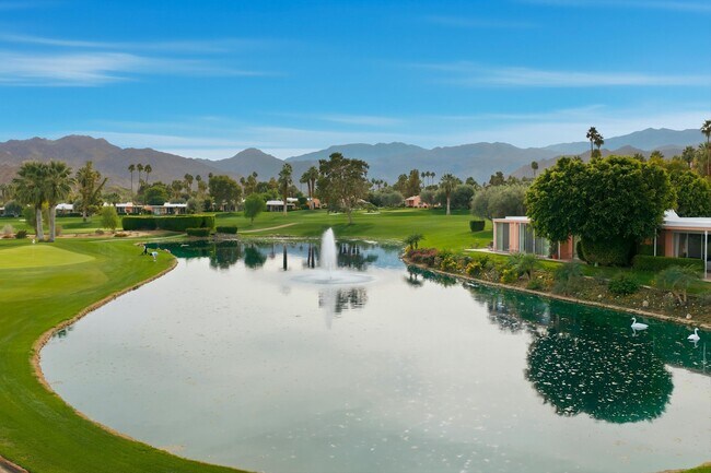 Foto del edificio - 47125 El Menara Cir