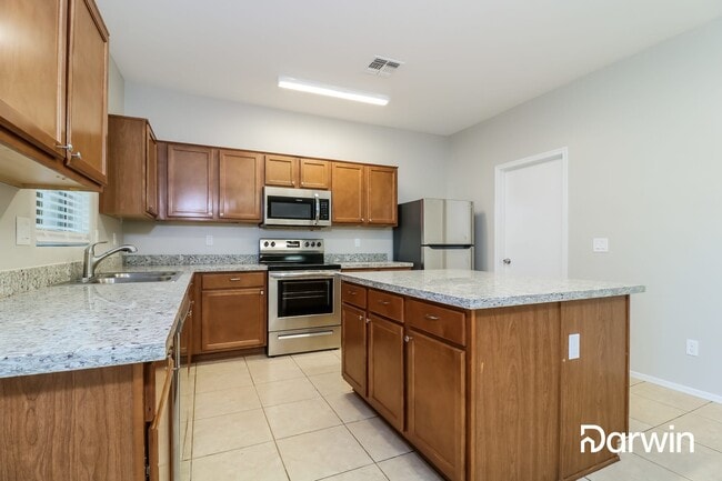 Building Photo - 17278 W Maui Ln, Surprise, AZ 85388