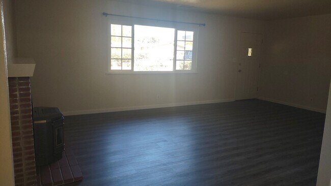 Foto del edificio - 5490 King Rd