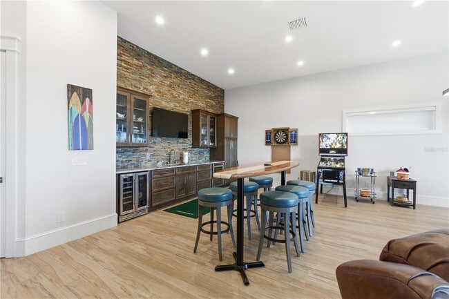 Foto del edificio - 340 Ocean Crest Dr