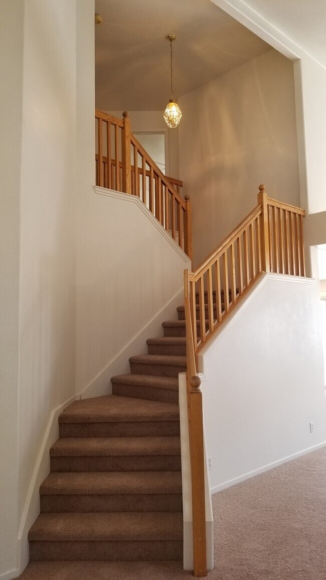 Foto del edificio - Beautiful 4 bedroom in Citrus Heights!