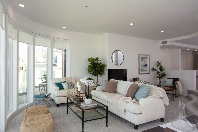 Foto del edificio - Prime beachfront  4-bdrm on the sand in Ca...
