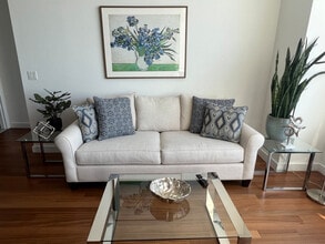 Building Photo - 312 W 42nd St