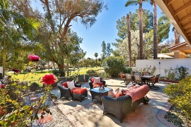 Foto del edificio - 1392 Augusta Dr