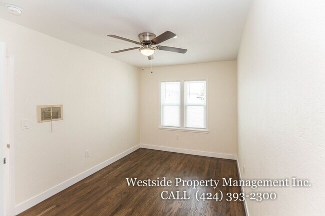 Foto del edificio - 1830 Washington Way