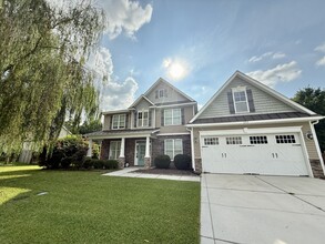 Building Photo - 231 Southwoods Ln