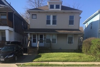 Building Photo - 10921 Grandview Ave