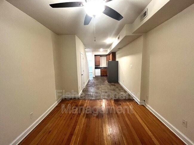 Building Photo - 608 Albemarle St