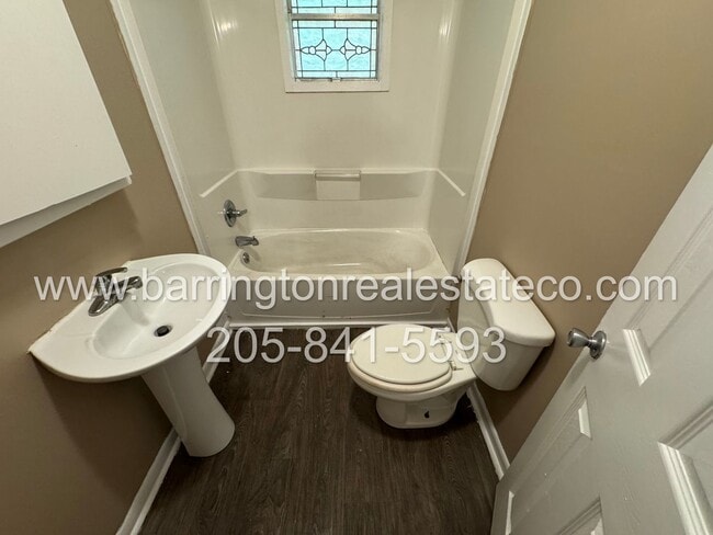 Building Photo - 310 Lullaby Ln