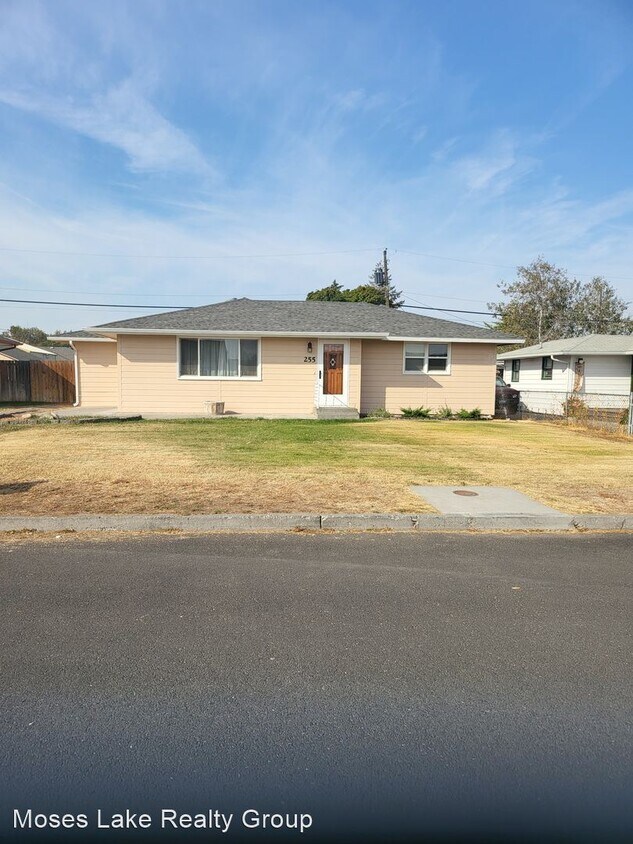 255 J St NE, Ephrata, WA 98823 House Rental in Ephrata, WA