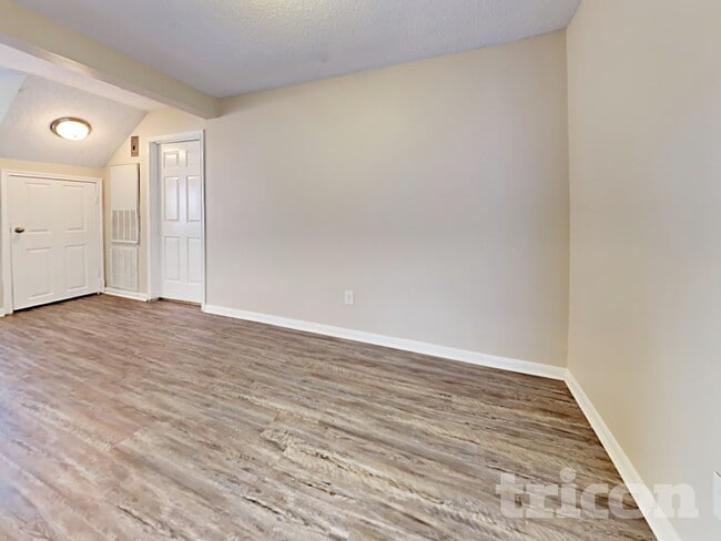 Building Photo - 3210 Kelling St