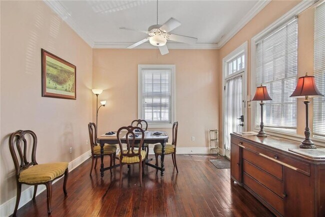 Foto del edificio - 741 Dauphine St