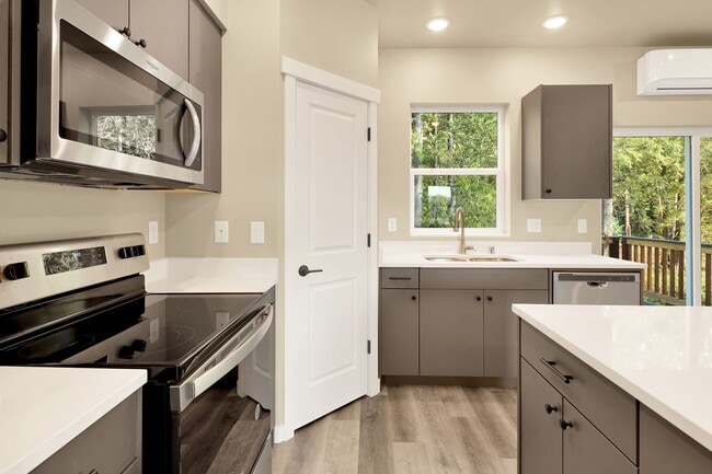 Interior Photo - Town Homes at the Ridge
