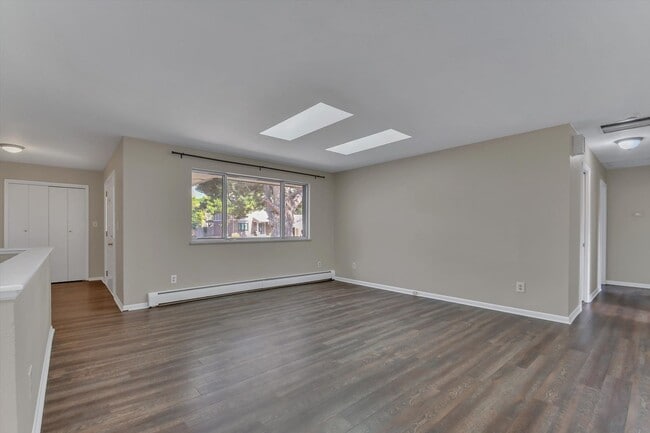 Building Photo - 7687 Newman St