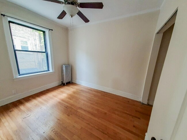 Building Photo - 4723 N Leavitt St