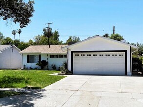 Building Photo - 6221 Glide Ave