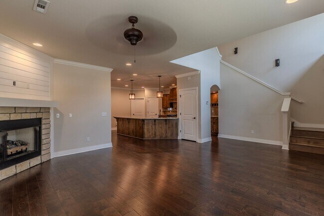 Foto del edificio - 537 N Salem Rd