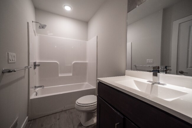 Building Photo - 3409 Wallace St