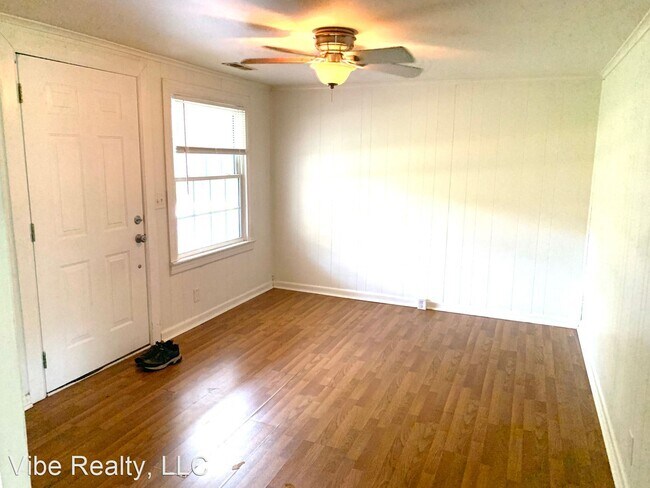Foto del edificio - 2 br, 1 bath House - 147 Dellway Dr