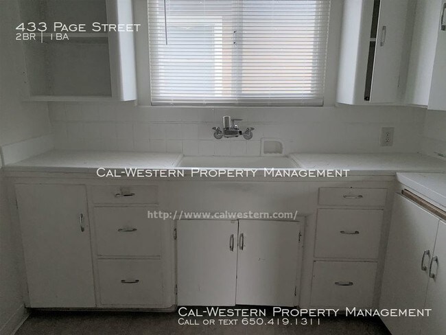 Building Photo - ~ Amazing 2 bed 1 bath Charmer! SFR ~
