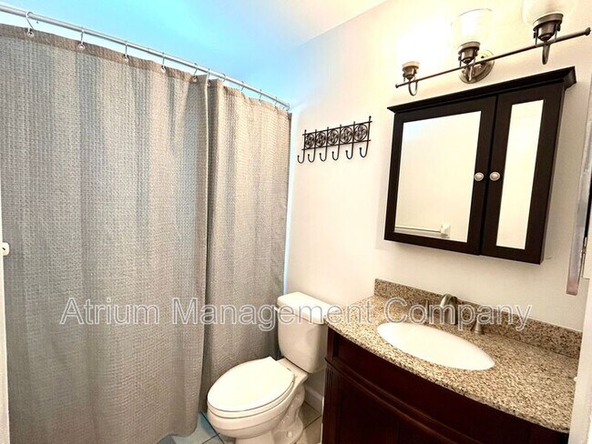 Foto del edificio - 615 Lakeview St