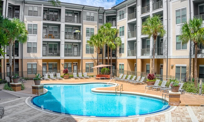 Piscina - Steelhouse Orlando