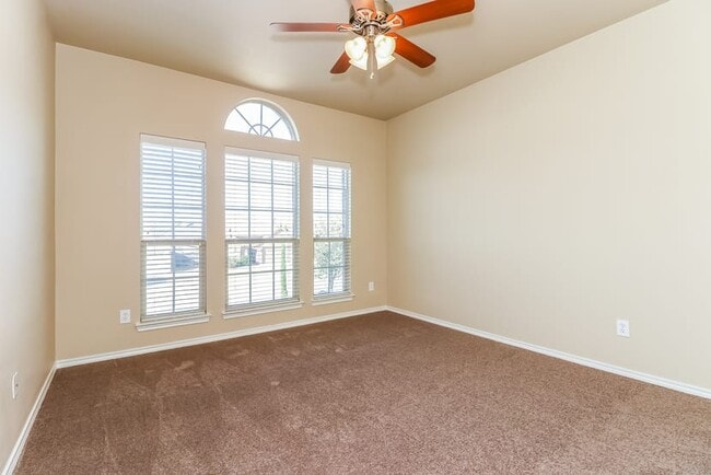Building Photo - 2245 Whitney Dr