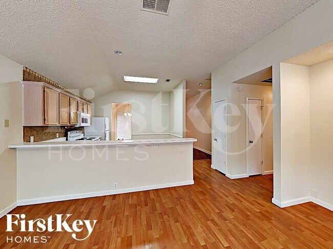 Foto del edificio - 1003 Prado Real Dr