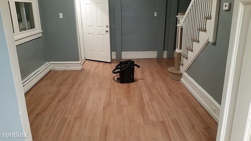 Foto principal - 120 E Green St
