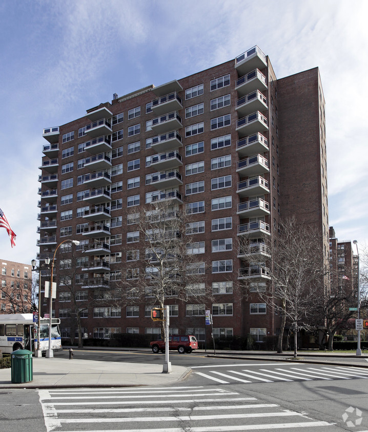 7031 108th St, Forest Hills, NY 11375 - 7031 108th St Forest Hills, NY ...