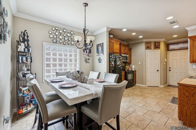 Foto del edificio - 40300 Creek Bend Dr