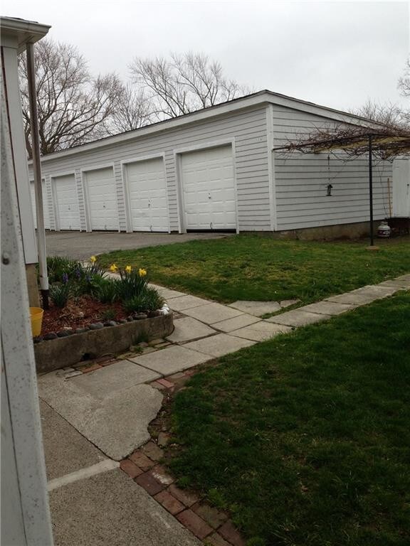 Building Photo - 308 State St