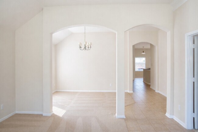 Foto del edificio - 8515 Clarkman Ridge Ln