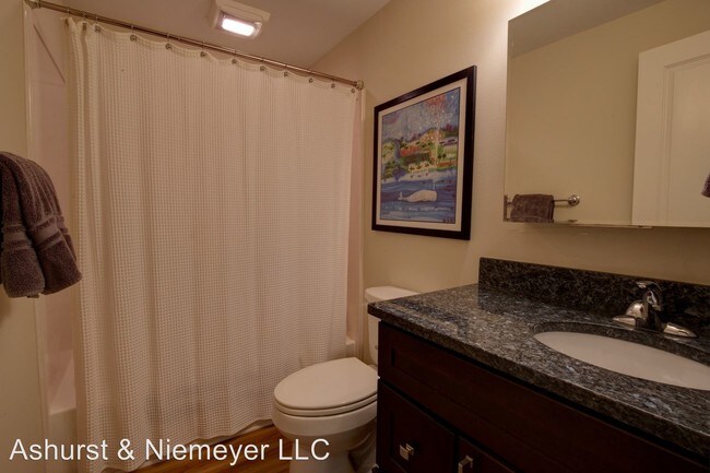 Foto del edificio - 4 br, 3 bath House - 357 S. School St.