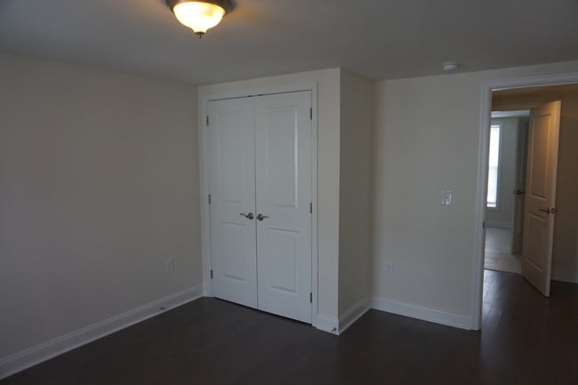 Building Photo - 4742 Umbria Street