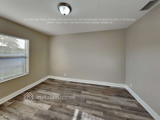 Building Photo - 5516 Thurston Ave