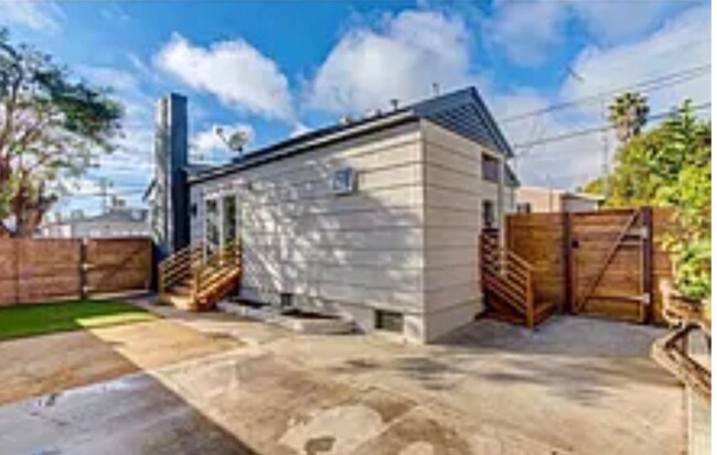 Foto del edificio - 4615 Noyes St