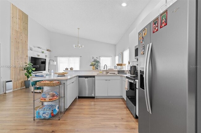 Foto del edificio - 128 Emeraldview Ave