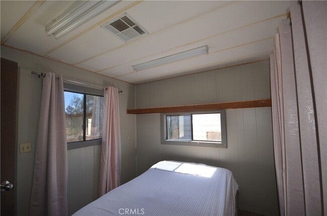 Foto del edificio - 32531 Cox Rd