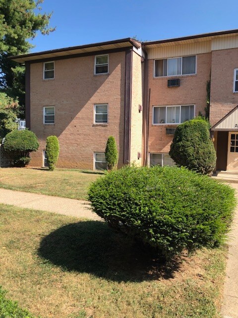 Primary Photo - 2602 N Jefferson St