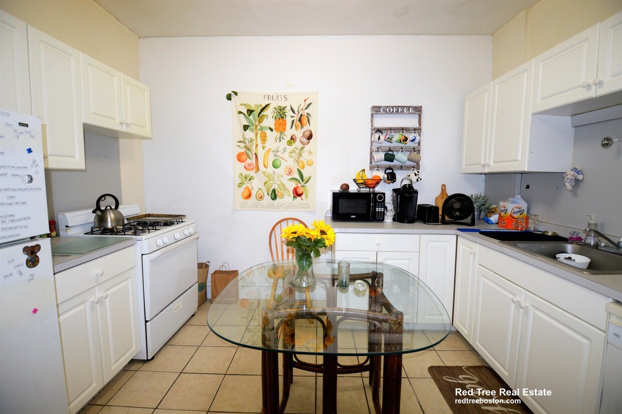 Photo - 54 Egmont St. Unit 2