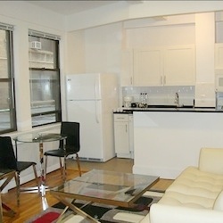 Primary Photo - 12 E 86th St