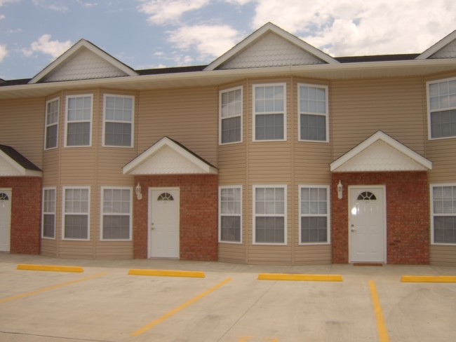 Foto del edificio - Emerald Pointe Townhomes