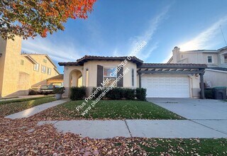 Building Photo - 1018 Susan Pl