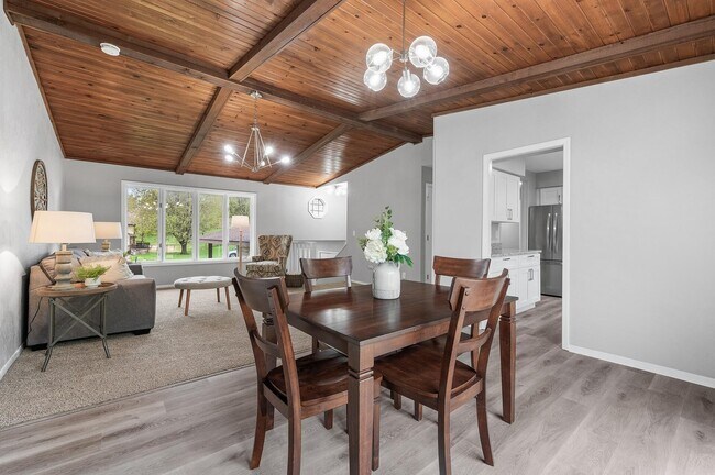 Foto del edificio - 5801 Covington Ter