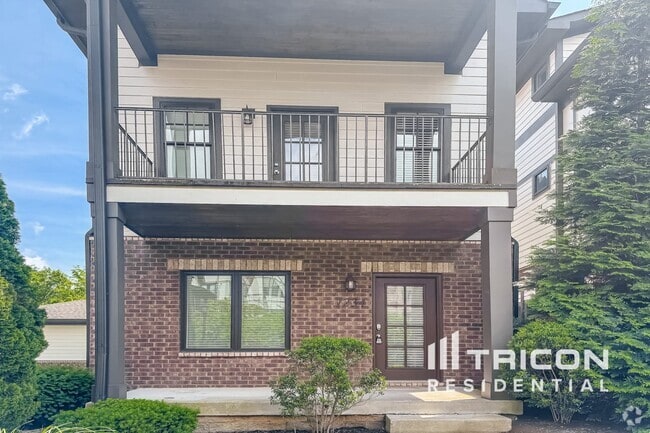 Building Photo - 1234 Hillwood Private Cove