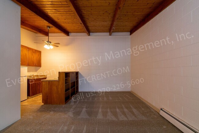 Foto del edificio - 701 Parker St
