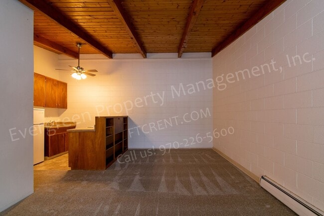 Building Photo - 701 Parker St