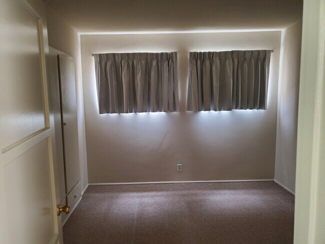 Foto del edificio - Westwood Apartments, Inc